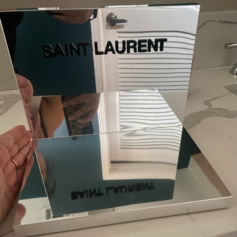 Saint Laurent Display Unit